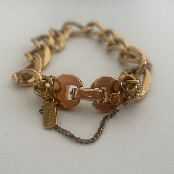 Gold Chain Monet Bracelet - Picture 1 of 4